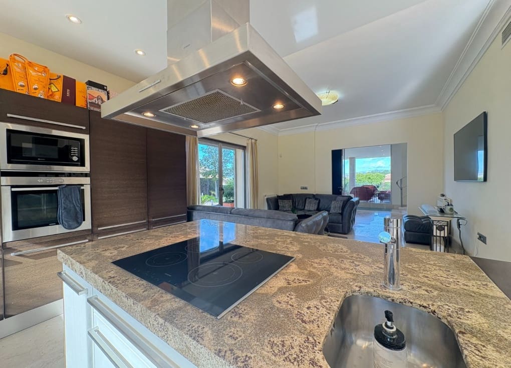 5 bedroom Villa for sale in La Alcayna with pool - € 1,300,000 (Ref: 9836791)