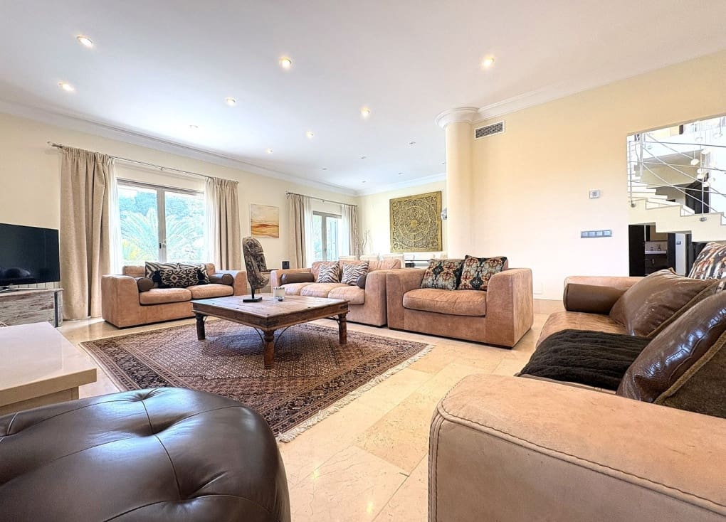 5 bedroom Villa for sale in La Alcayna with pool - € 1,300,000 (Ref: 9836791)