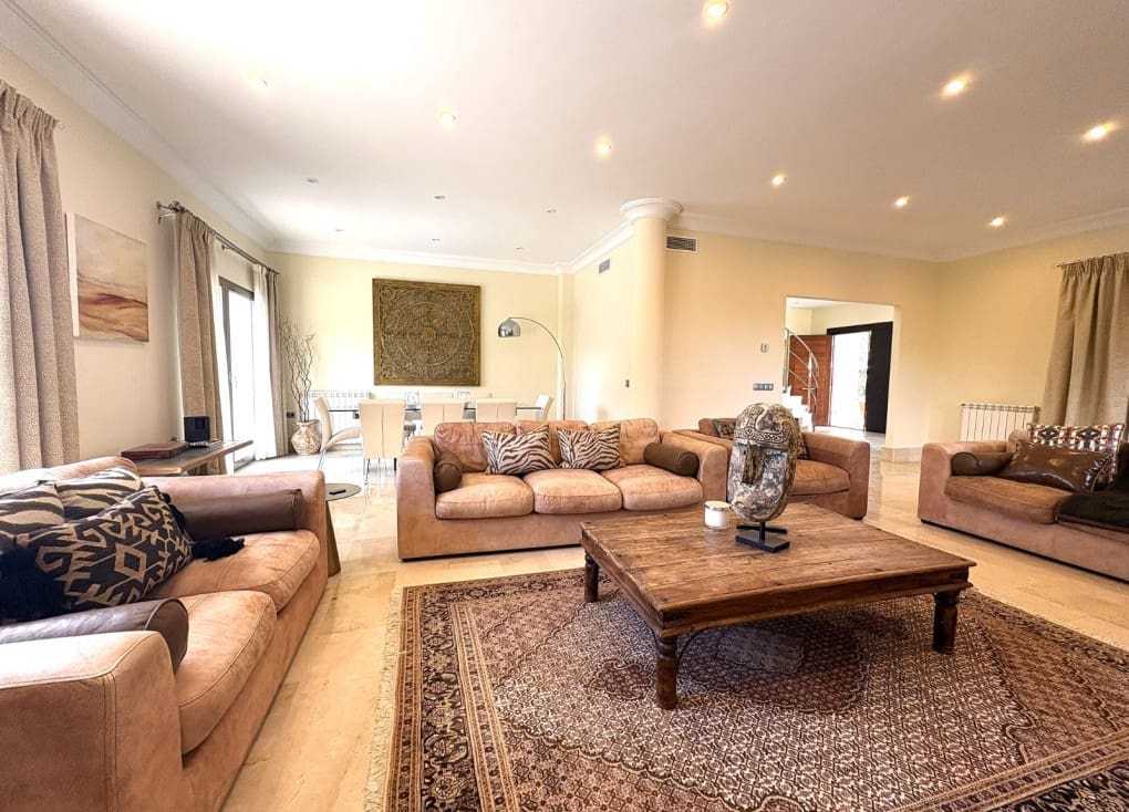 5 bedroom Villa for sale in La Alcayna with pool - € 1,300,000 (Ref: 9836791)