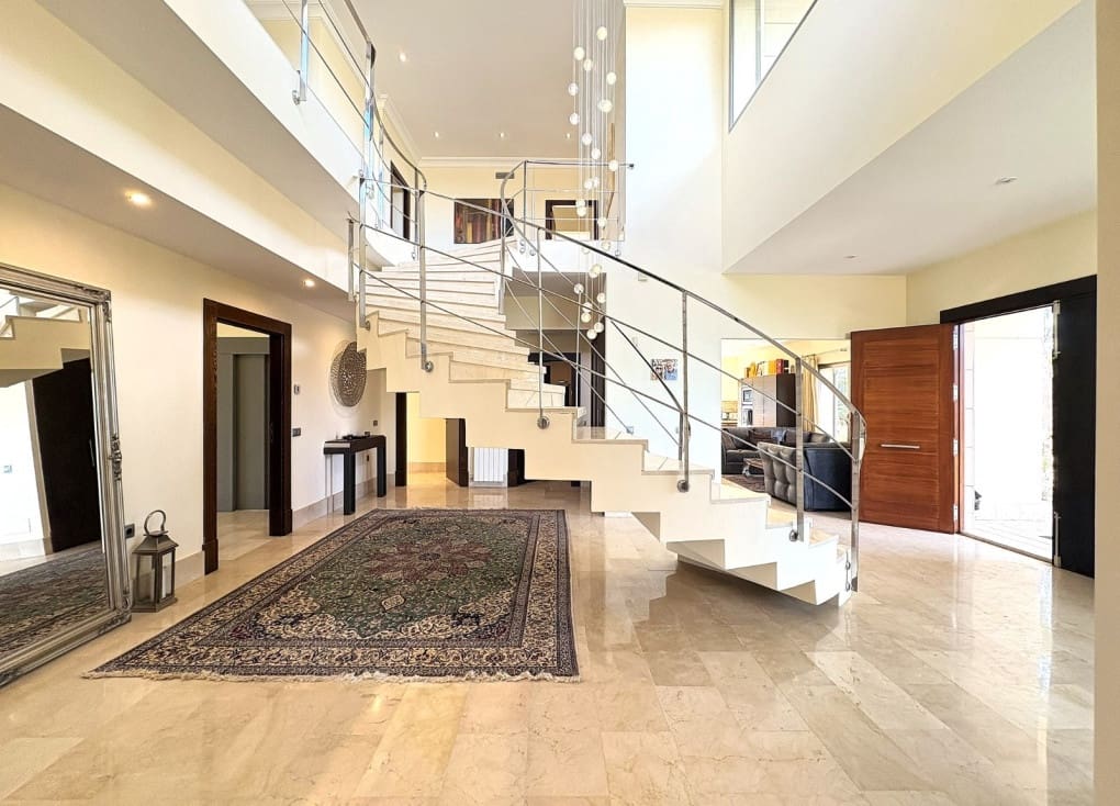 5 bedroom Villa for sale in La Alcayna with pool - € 1,300,000 (Ref: 9836791)