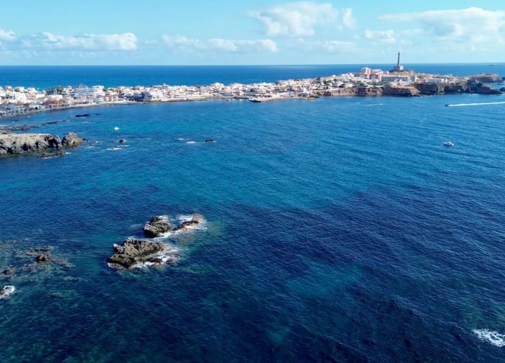 3 makuuhuone Huoneisto myytävänä paikassa Cabo de Palos mukana uima-altaan - 498 000 € (Ref: 9836792)