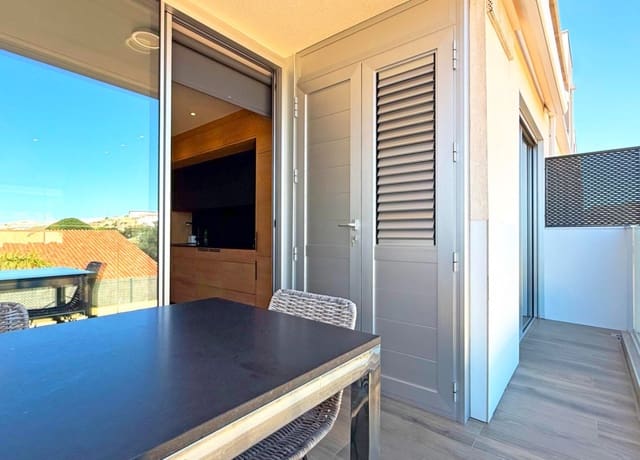3 makuuhuone Huoneisto myytävänä paikassa Cabo de Palos, Cartagena mukana uima-altaan - 498 000 € (Ref: 9836792)