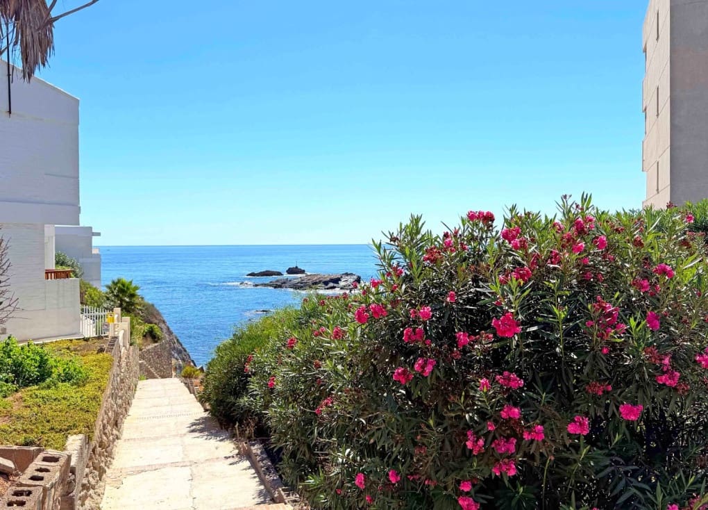 3 makuuhuone Huoneisto myytävänä paikassa Cabo de Palos mukana uima-altaan - 498 000 € (Ref: 9836792)