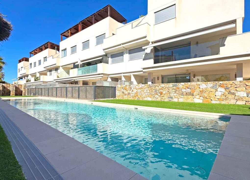 3 makuuhuone Huoneisto myytävänä paikassa Cabo de Palos mukana uima-altaan - 498 000 € (Ref: 9836792)