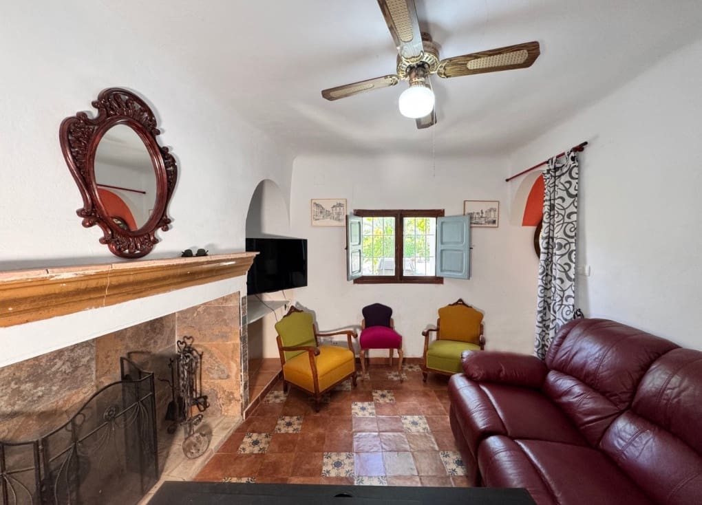 5 bedroom Finca/Country House for sale in Blanca with pool garage - € 290,000 (Ref: 9862380)