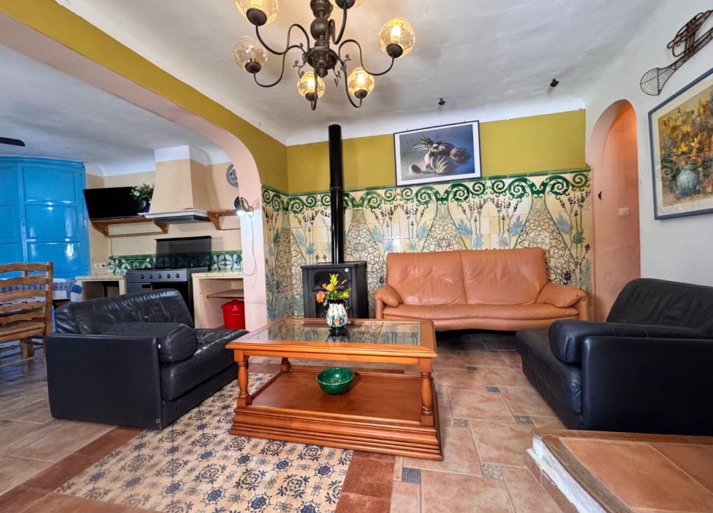 5 bedroom Finca/Country House for sale in Blanca with pool garage - € 290,000 (Ref: 9862380)