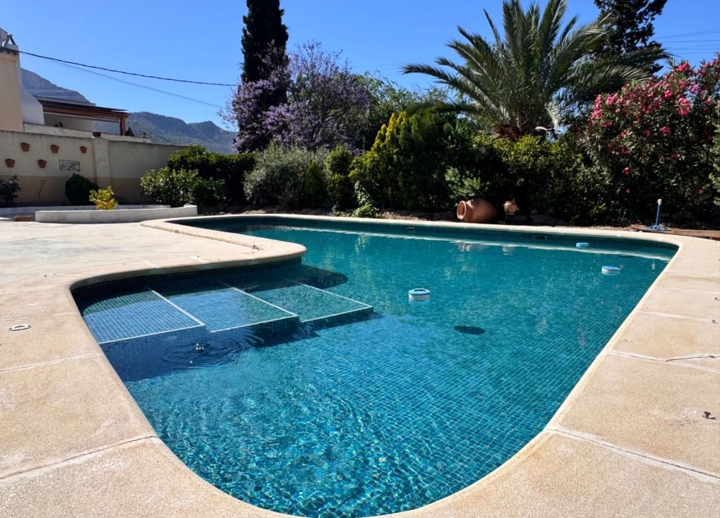 5 bedroom Finca/Country House for sale in Blanca with pool garage - € 290,000 (Ref: 9862380)