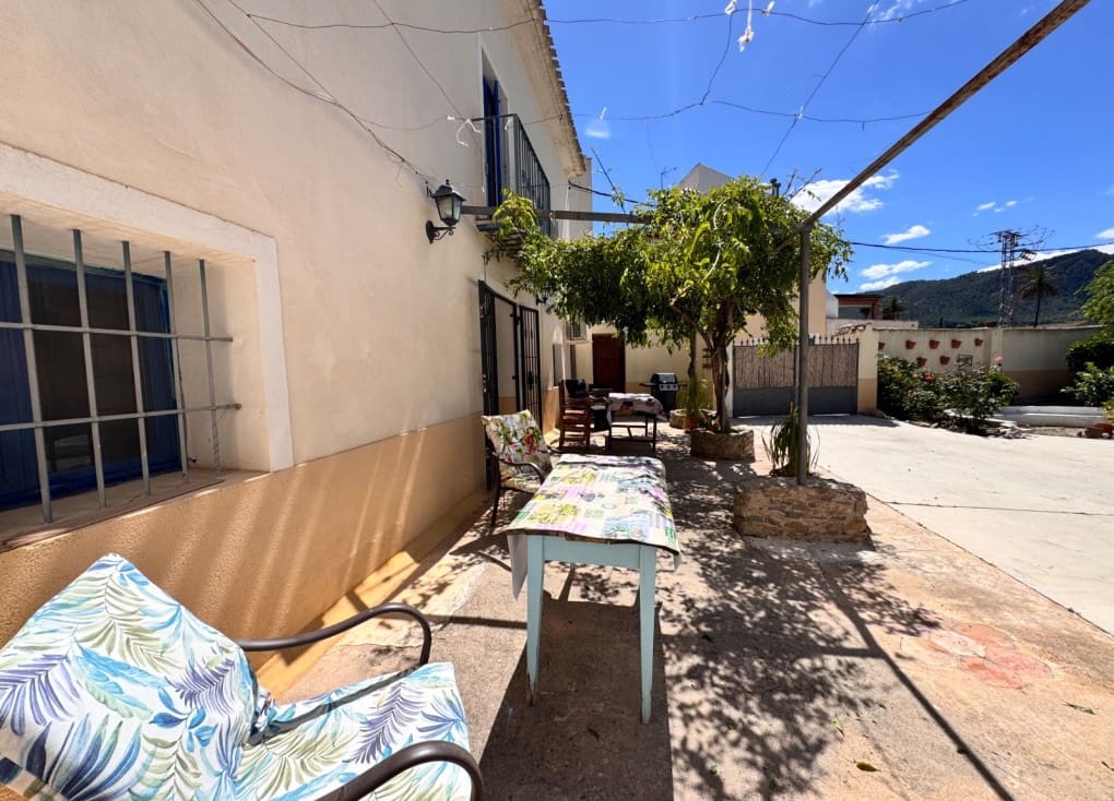 5 bedroom Finca/Country House for sale in Blanca with pool garage - € 290,000 (Ref: 9862380)