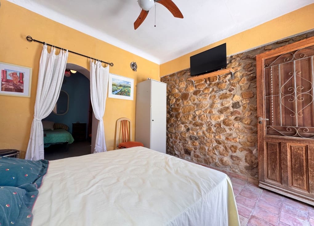 5 bedroom Finca/Country House for sale in Blanca with pool garage - € 290,000 (Ref: 9862380)