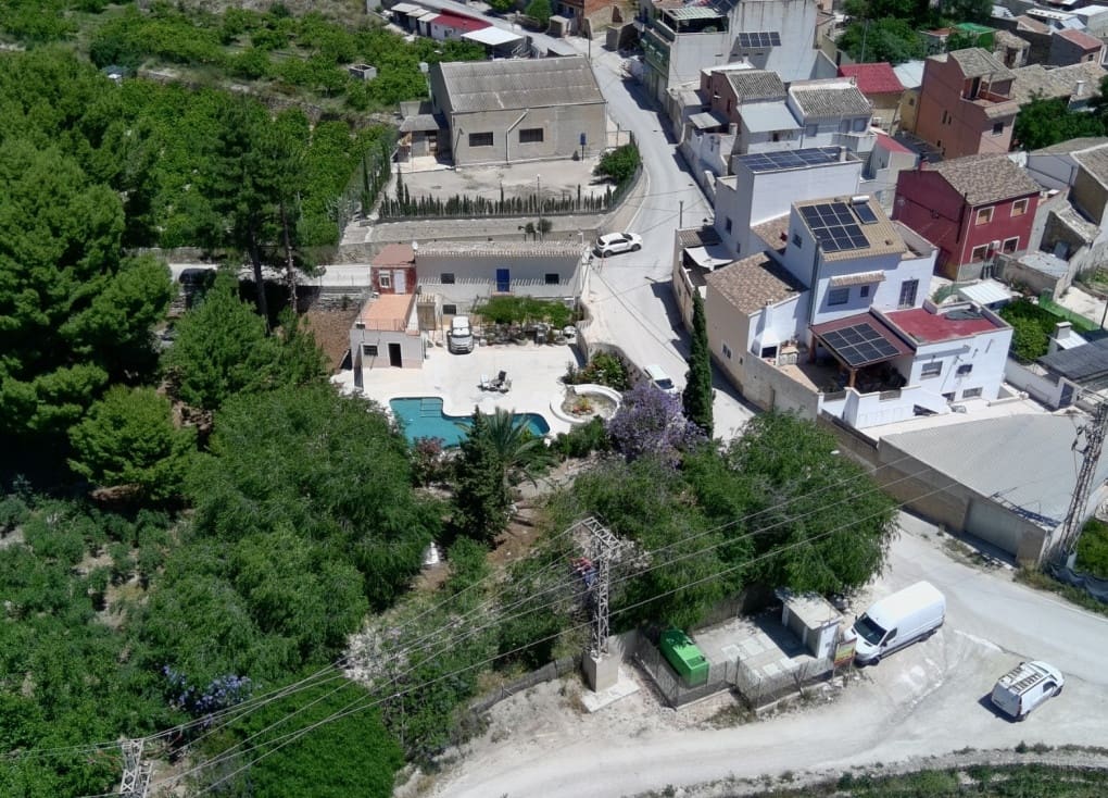 5 bedroom Finca/Country House for sale in Blanca with pool garage - € 290,000 (Ref: 9862380)