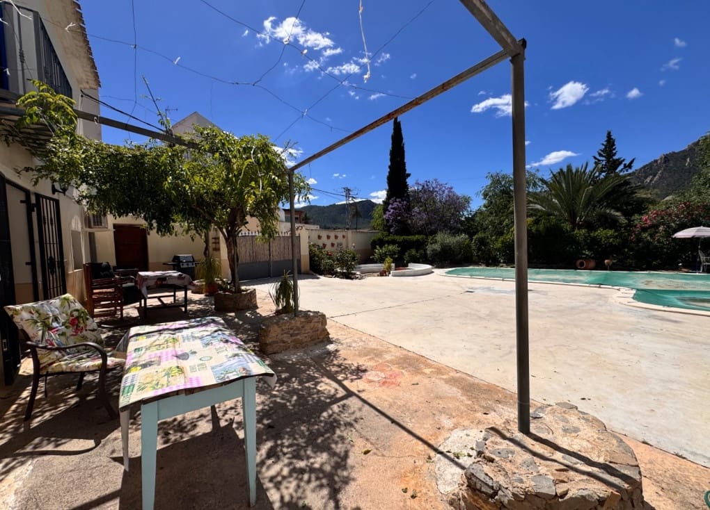 5 bedroom Finca/Country House for sale in Blanca with pool garage - € 290,000 (Ref: 9862380)