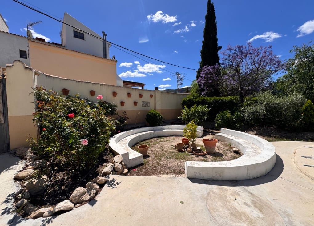 5 bedroom Finca/Country House for sale in Blanca with pool garage - € 290,000 (Ref: 9862380)