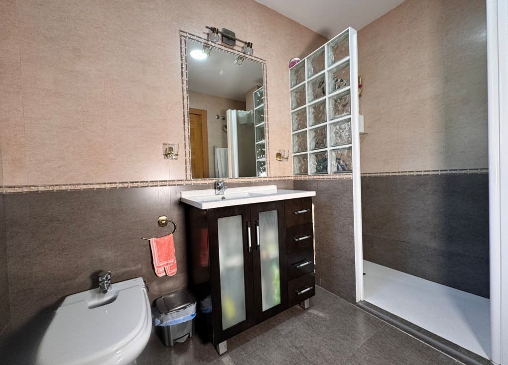 4 soveværelse Byhus til salg i Blanca med garage - € 250.000 (Ref: 9877590)