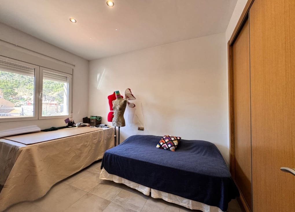 4 soveværelse Byhus til salg i Blanca med garage - € 250.000 (Ref: 9877590)
