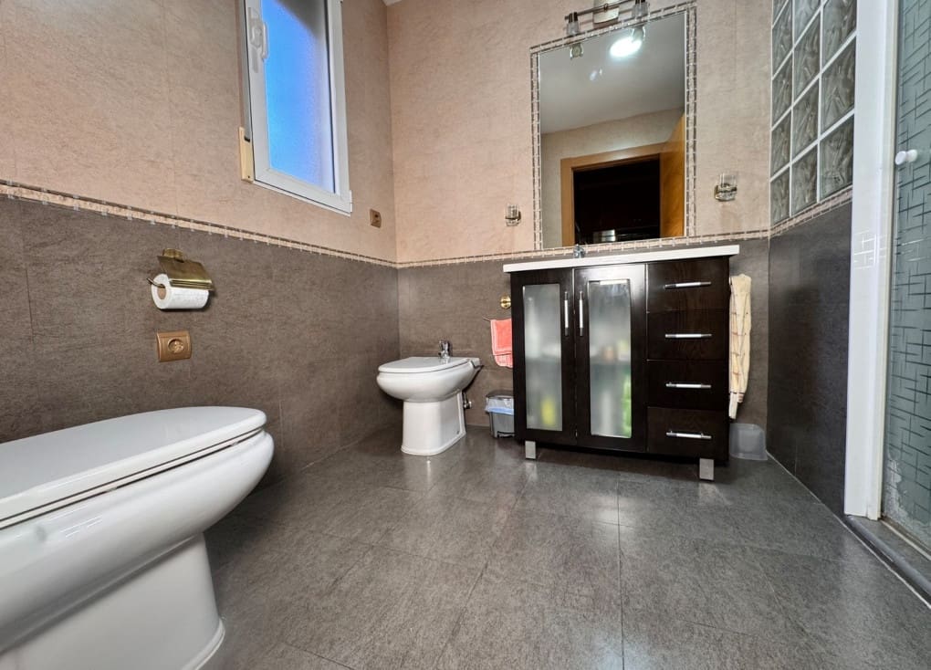 4 soveværelse Byhus til salg i Blanca med garage - € 250.000 (Ref: 9877590)