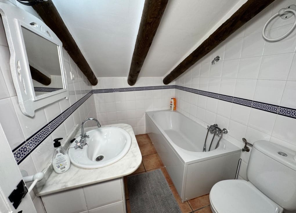 13 bedroom Finca/Country House for sale in Ojos with pool garage - € 649,500 (Ref: 9922739)