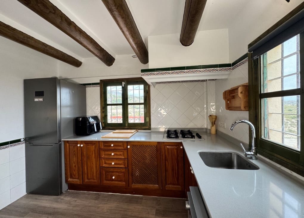 13 bedroom Finca/Country House for sale in Ojos with pool garage - € 649,500 (Ref: 9922739)