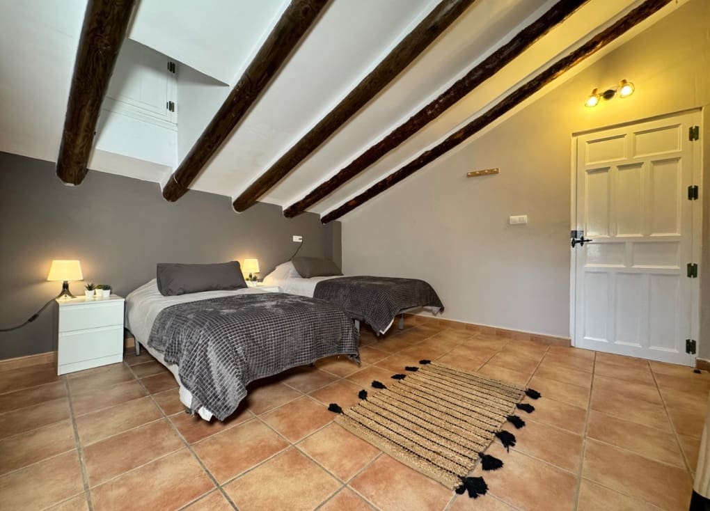 13 bedroom Finca/Country House for sale in Ojos with pool garage - € 649,500 (Ref: 9922739)