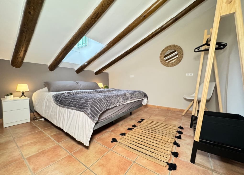 13 bedroom Finca/Country House for sale in Ojos with pool garage - € 649,500 (Ref: 9922739)