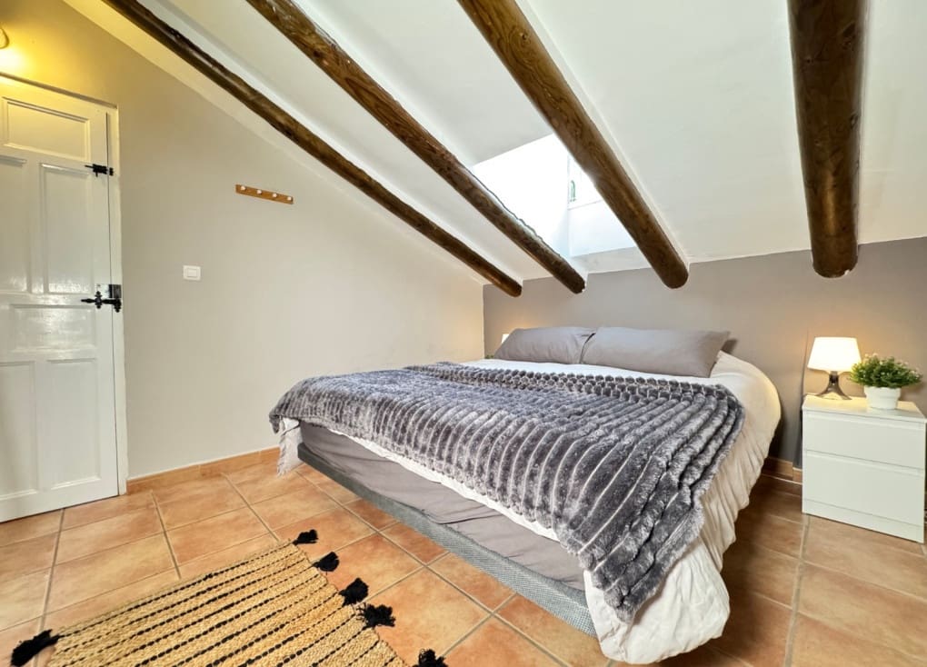 13 bedroom Finca/Country House for sale in Ojos with pool garage - € 649,500 (Ref: 9922739)