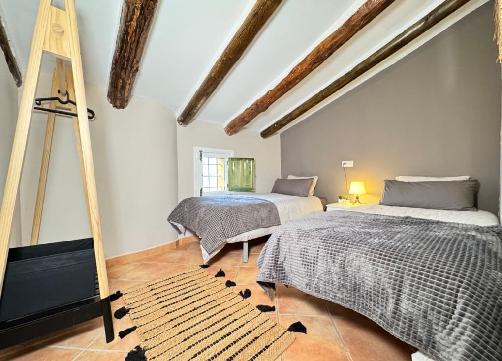 13 bedroom Finca/Country House for sale in Ojos with pool garage - € 649,500 (Ref: 9922739)