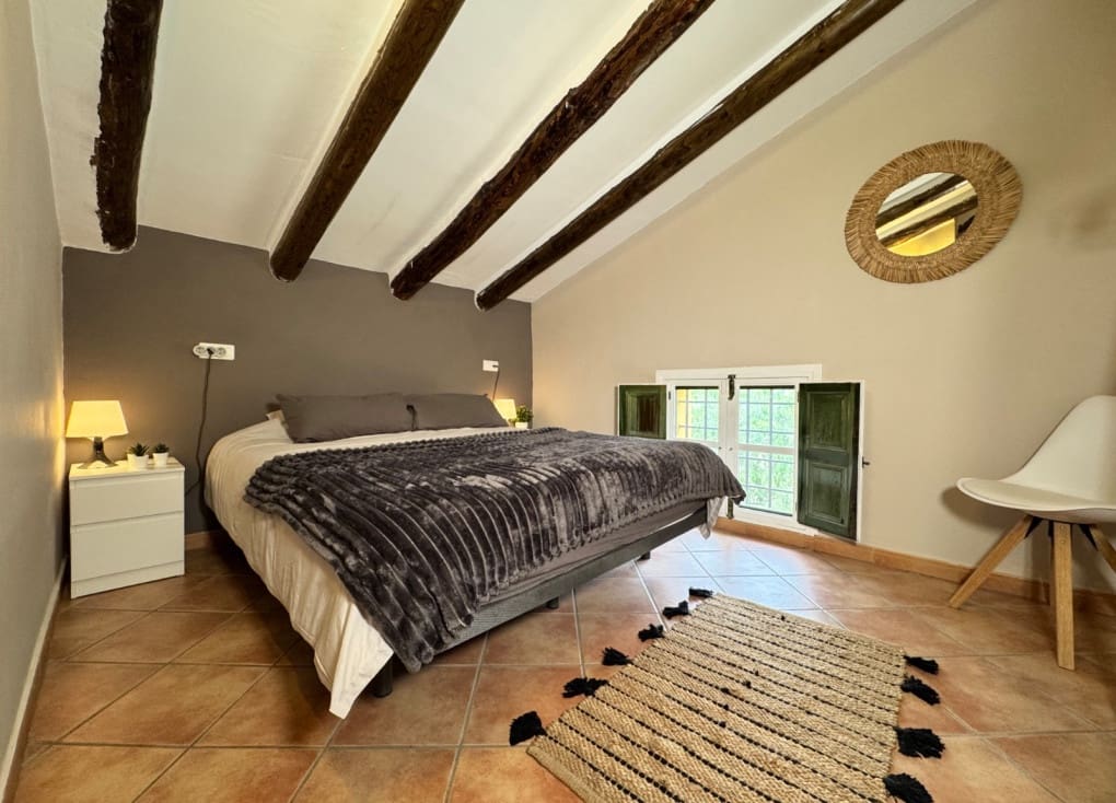13 bedroom Finca/Country House for sale in Ojos with pool garage - € 649,500 (Ref: 9922739)