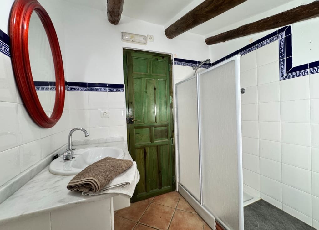 13 bedroom Finca/Country House for sale in Ojos with pool garage - € 649,500 (Ref: 9922739)