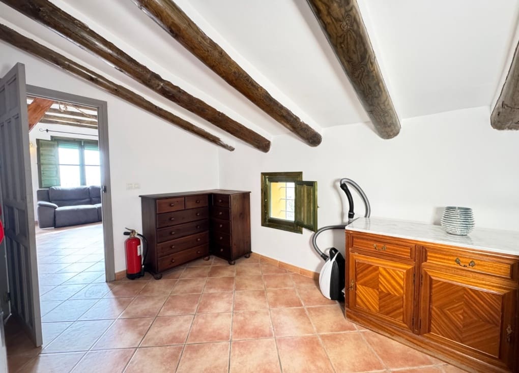 13 bedroom Finca/Country House for sale in Ojos with pool garage - € 649,500 (Ref: 9922739)