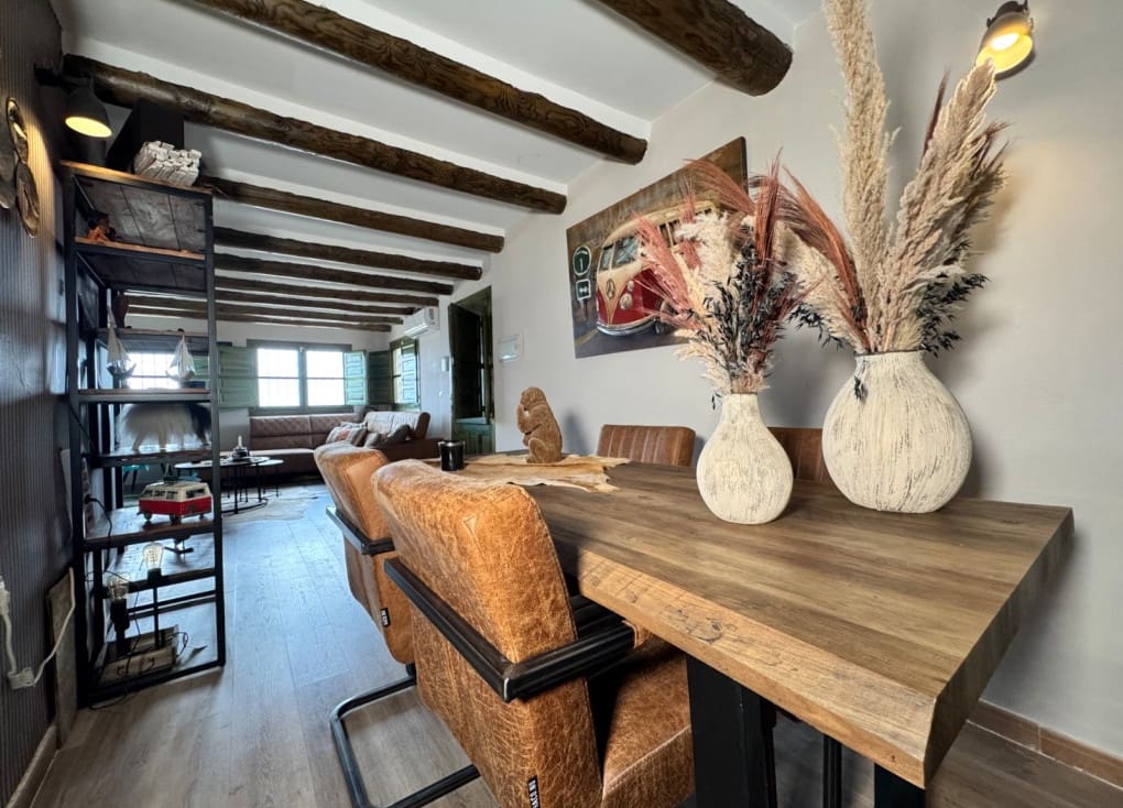 13 bedroom Finca/Country House for sale in Ojos with pool garage - € 649,500 (Ref: 9922739)