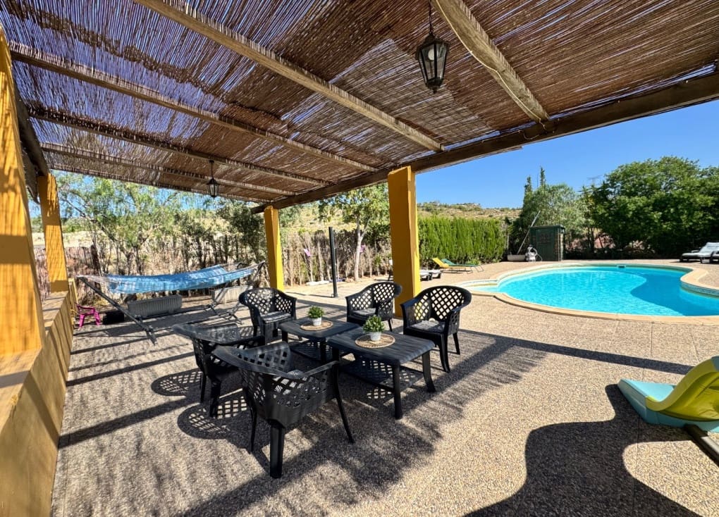 13 bedroom Finca/Country House for sale in Ojos with pool garage - € 649,500 (Ref: 9922739)