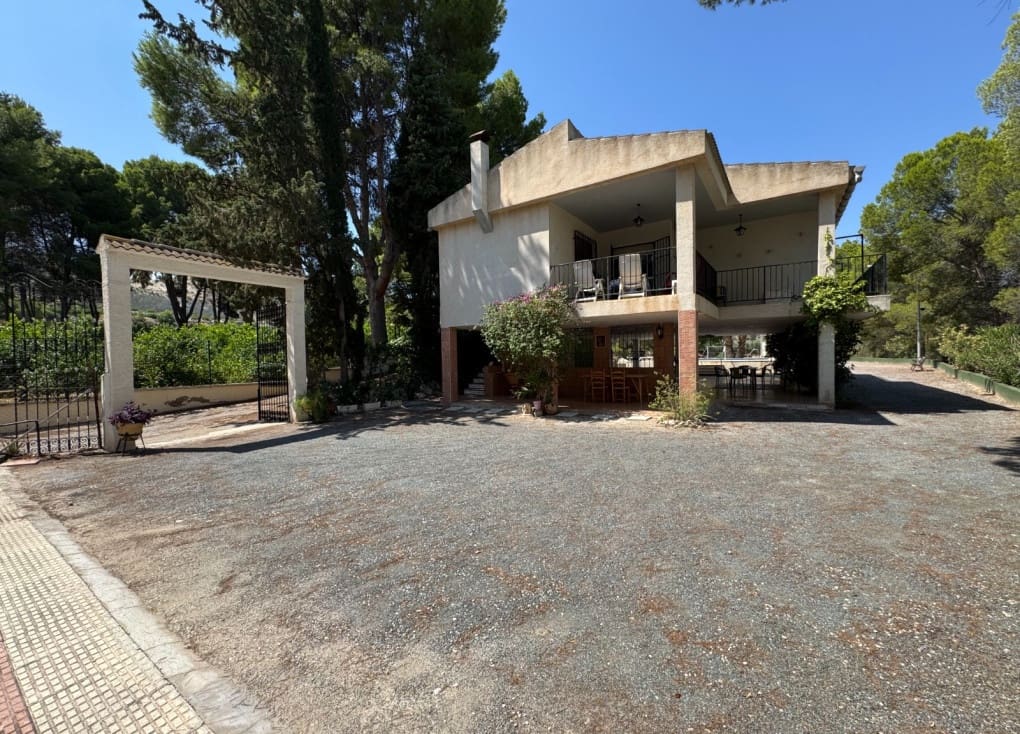 4 camera da letto Finca/Casa di Campagna in vendita in Blanca con piscina garage - 280.000 € (Rif: 9961229)