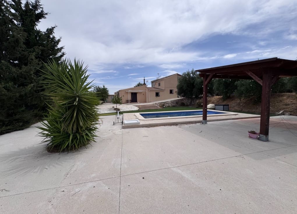 3 slaapkamer Finca/Landhuis te koop in Ricote met zwembad garage - € 165.000 (Ref: 9997658)