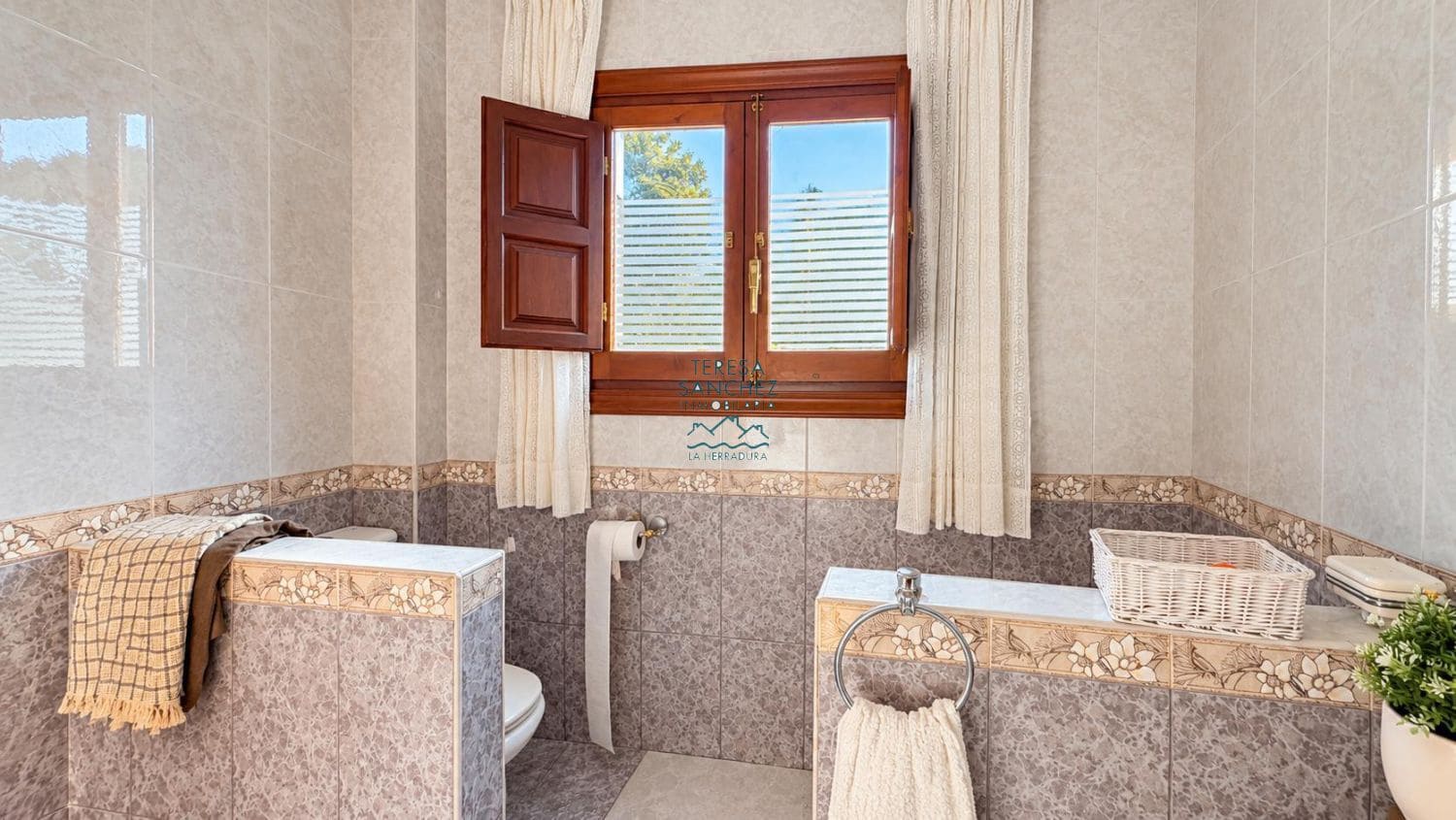 6 chambre Villa/Maison à vendre à La Herradura avec garage - 1 700 000 € (Ref: 10184387)