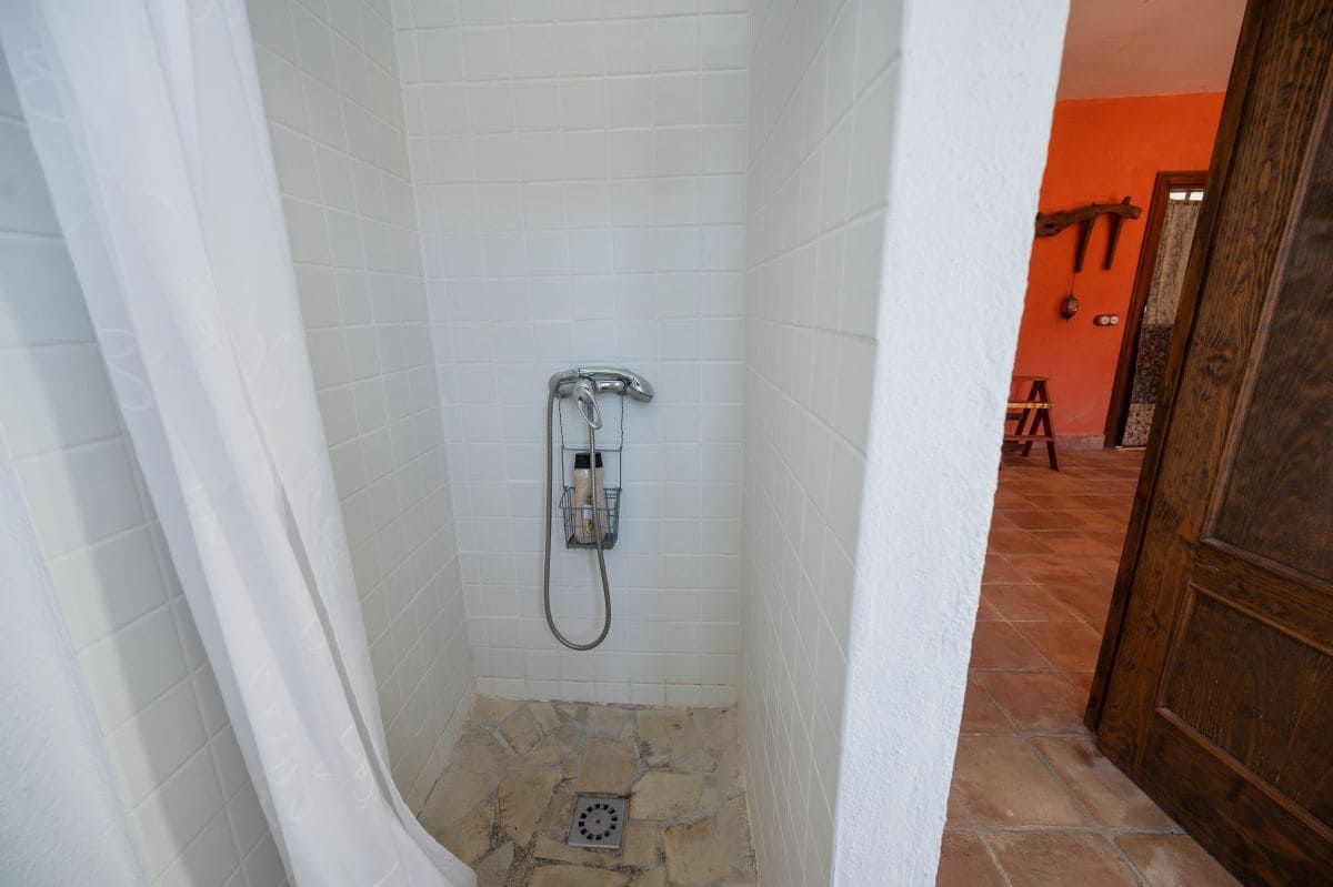 3 bedroom Finca/Country House for sale in La Herradura - € 190,000 (Ref: 8382912)