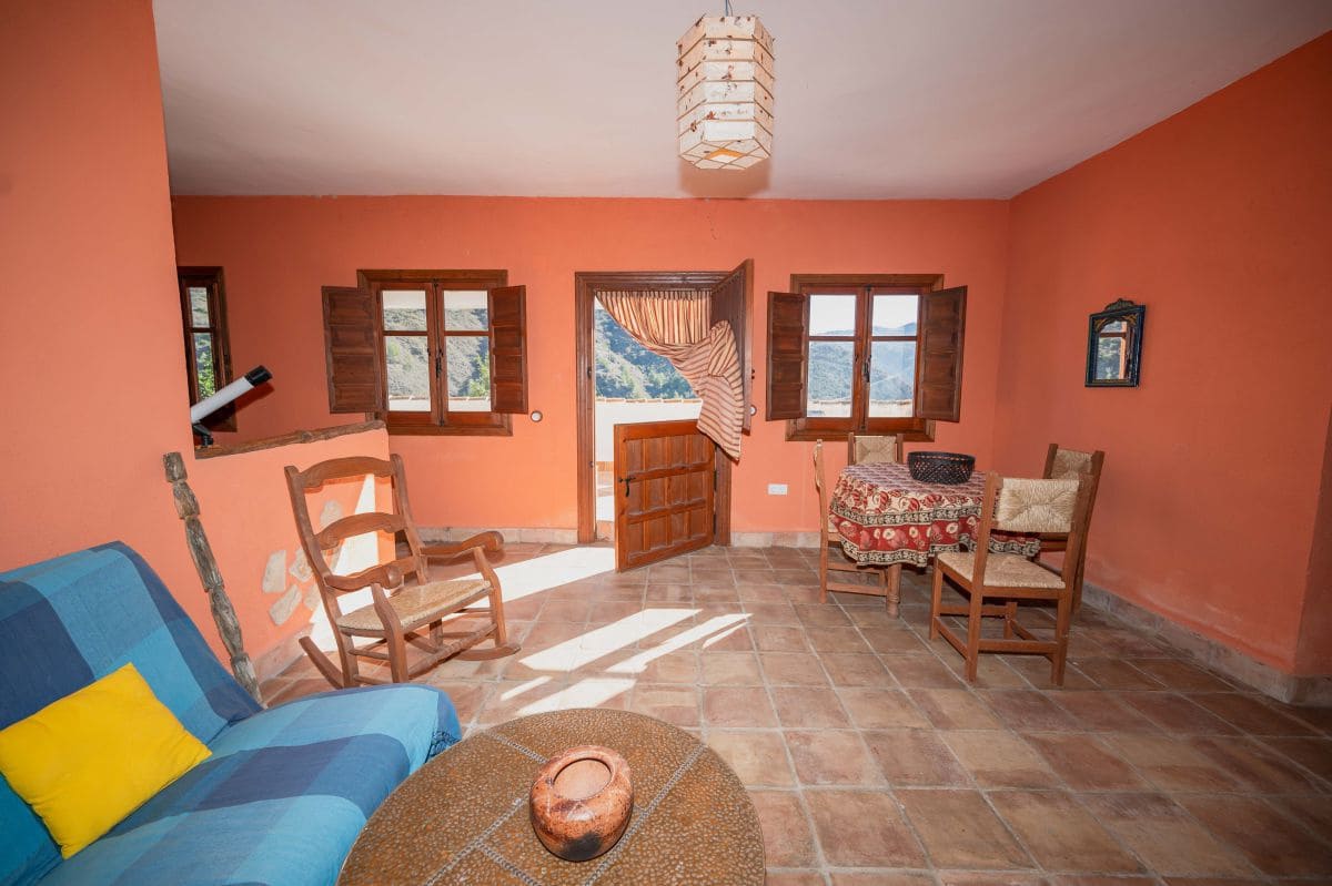 3 bedroom Finca/Country House for sale in La Herradura - € 190,000 (Ref: 8382912)