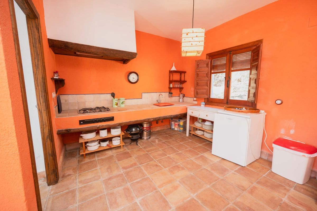 3 bedroom Finca/Country House for sale in La Herradura - € 190,000 (Ref: 8382912)
