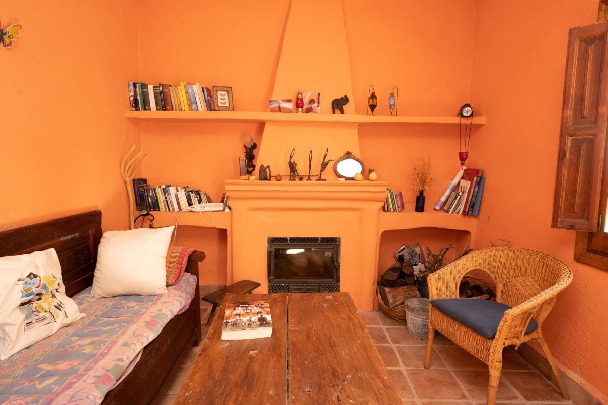 3 bedroom Finca/Country House for sale in La Herradura - € 190,000 (Ref: 8382912)