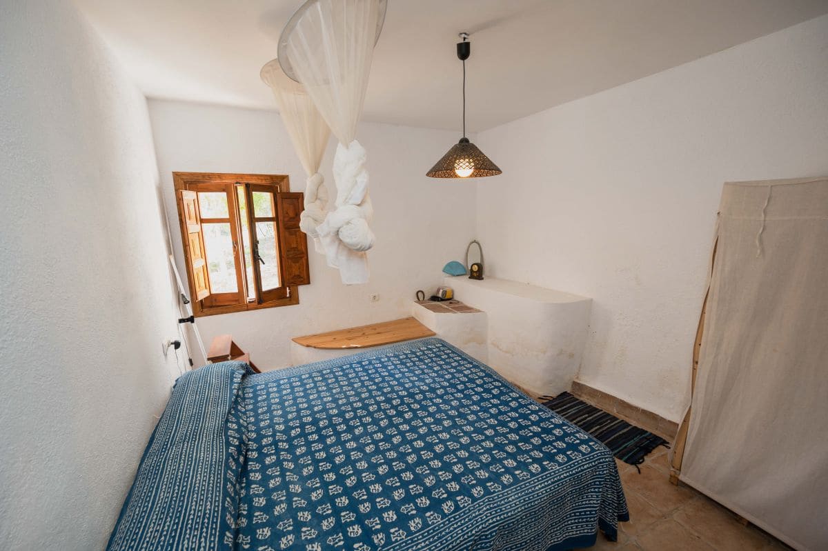 3 bedroom Finca/Country House for sale in La Herradura - € 190,000 (Ref: 8382912)