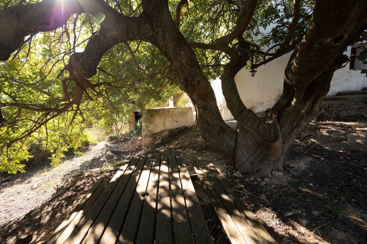 3 bedroom Finca/Country House for sale in La Herradura - € 190,000 (Ref: 8382912)