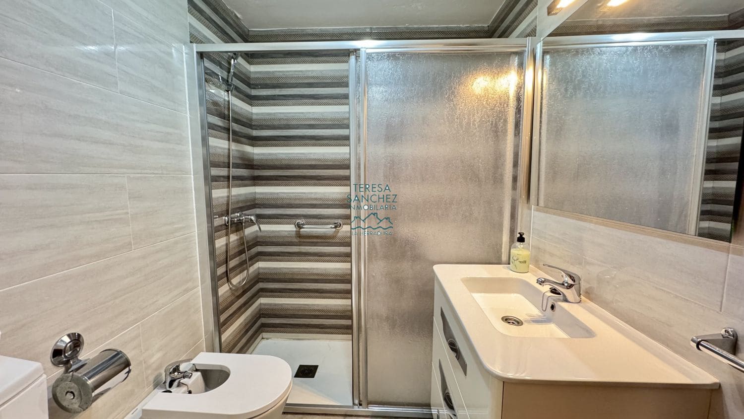 3 bedroom Apartment for sale in La Herradura - € 325,000 (Ref: 8428586)