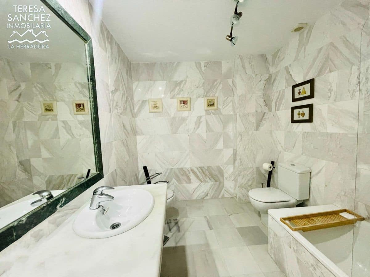 2 soveværelse Lejlighed til salg i La Herradura - € 335.000 (Ref: 8522853)