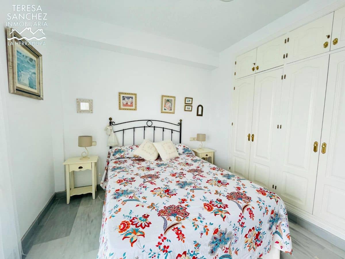 2 soveværelse Lejlighed til salg i La Herradura - € 335.000 (Ref: 8522853)