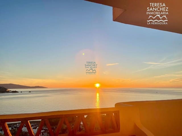 2 bedroom Apartment for sale in La Herradura, Almuñécar - € 335,000 (Ref: 8522853)