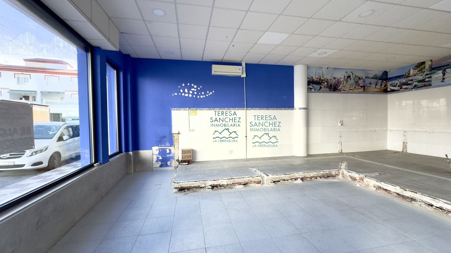 Comercial para venda em La Herradura - 380 000 € (Ref: 8687432)