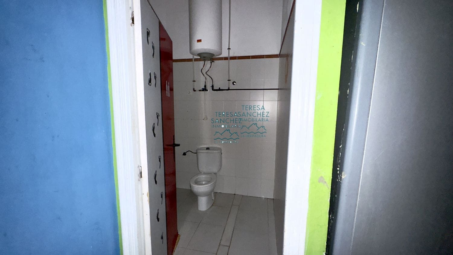 Comercial para venda em La Herradura - 380 000 € (Ref: 8687432)