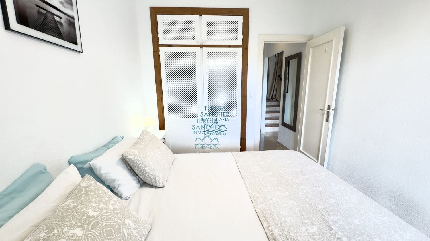 2 bedroom Apartment for sale in La Herradura - € 220,000 (Ref: 8689024)