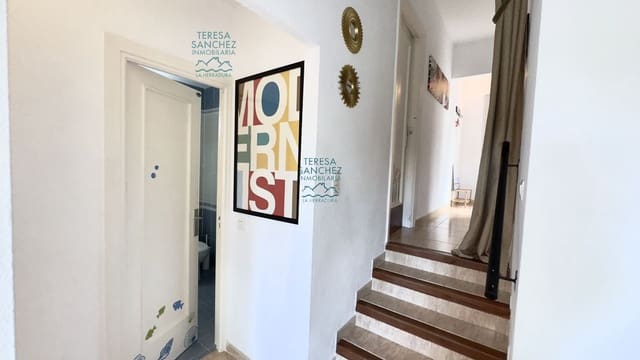 2 bedroom Apartment for sale in La Herradura, Almuñécar - € 220,000 (Ref: 8689024)