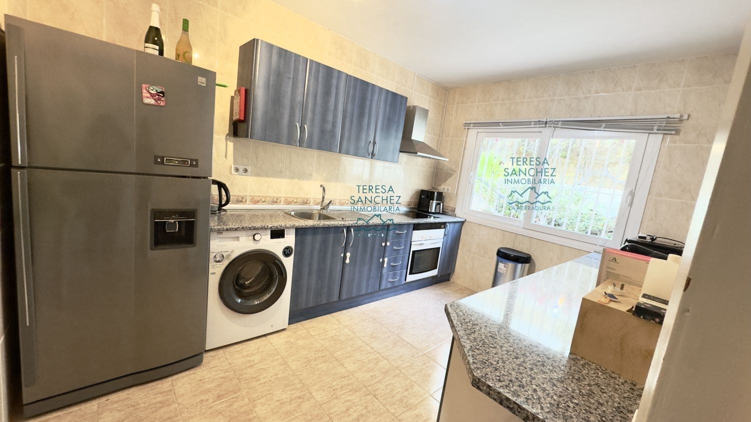 2 bedroom Apartment for sale in La Herradura - € 220,000 (Ref: 8689024)