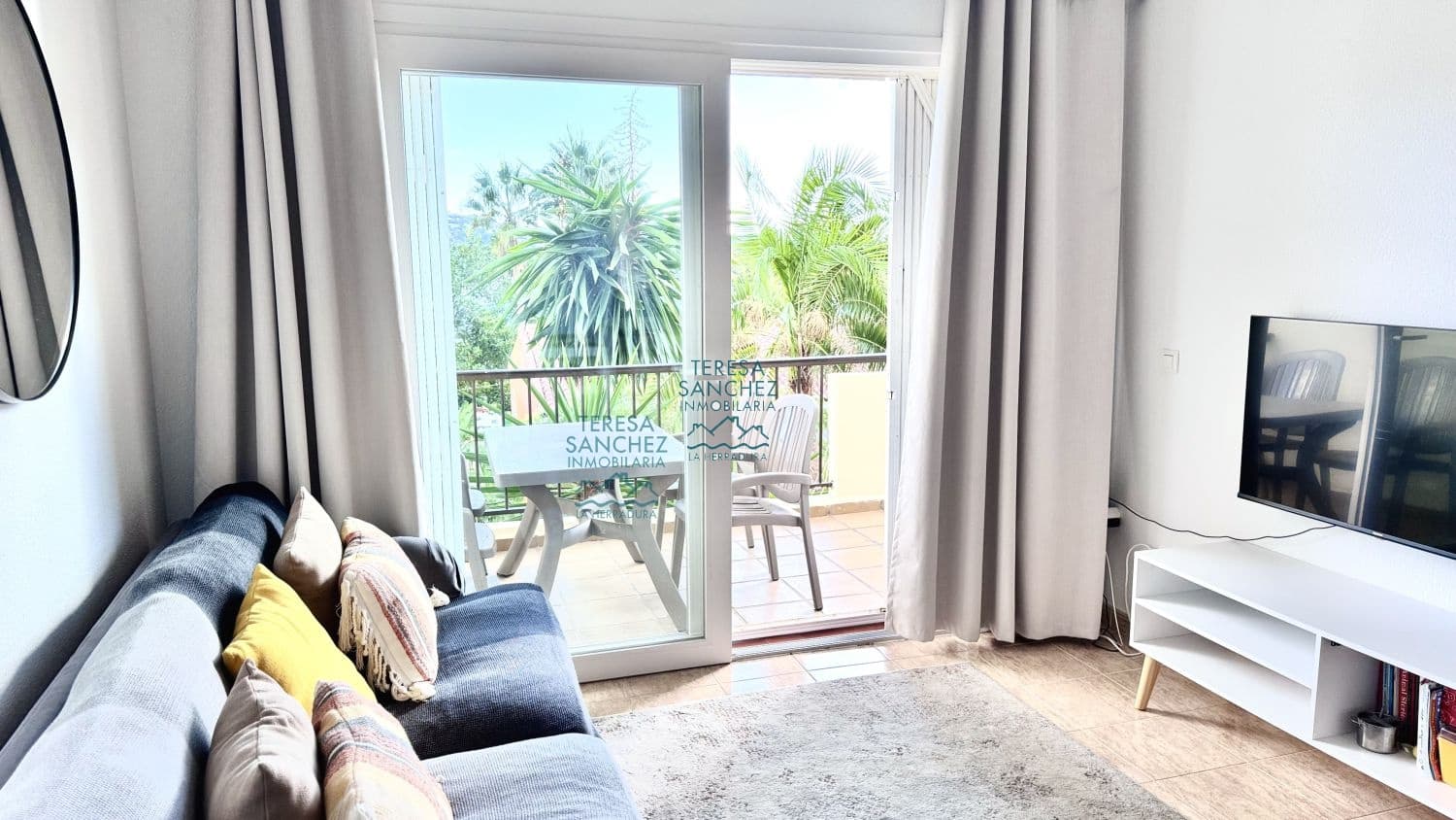 2 bedroom Apartment for sale in La Herradura - € 220,000 (Ref: 8689024)