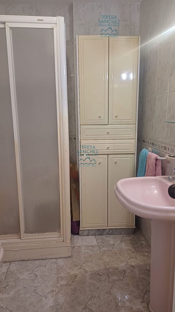 3 bedroom Flat for sale in Almunecar with garage - € 299,000 (Ref: 8932566)